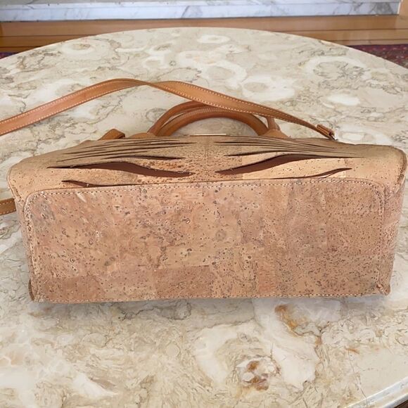 Viator Natural Portuguese Cork Vegan Crossbody Bag - Picture 7 of 11